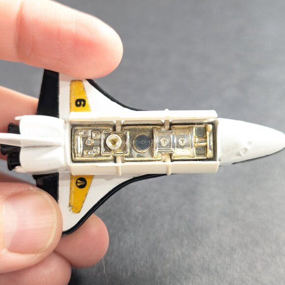 Corgi space shuttle diecast toy aircraft - Picture 6 of 7